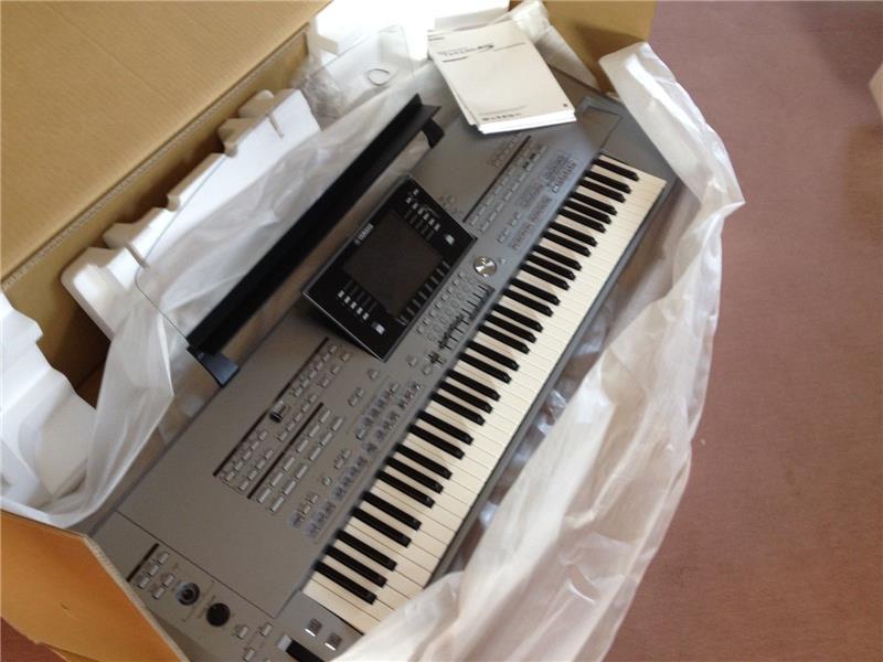 Yamaha Tyros5-76 - Arranger Workstation $2000 USD