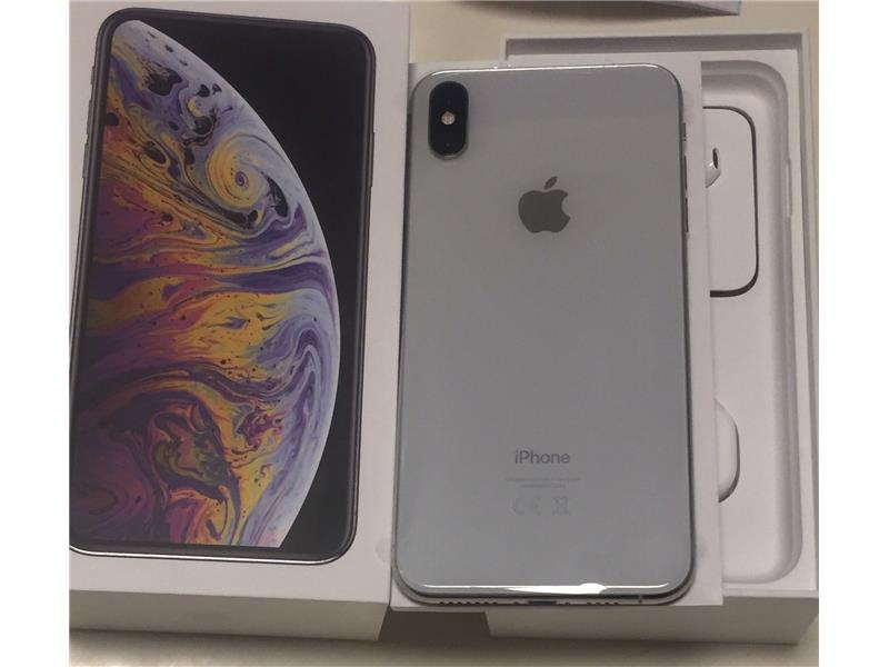 Apple iPhone XS Max 256GB Unlocked == $ 650