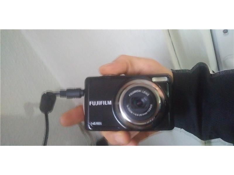 FUJIFILM DİJİTAL FOTOĞRAF MAKİNESİ