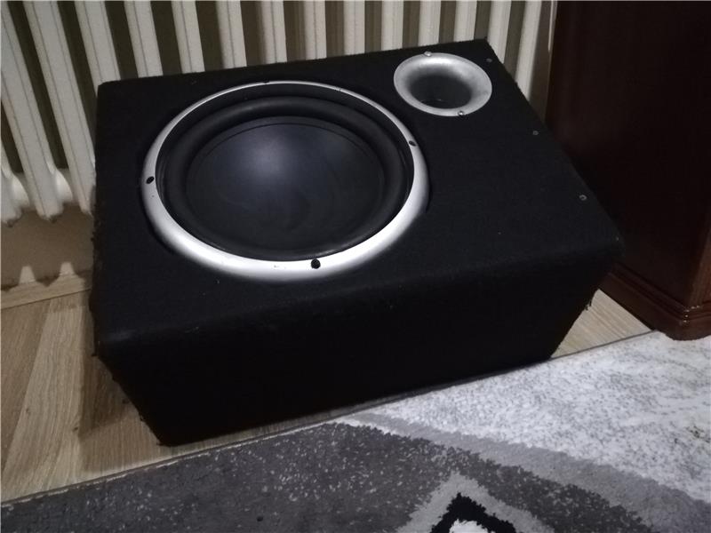 JBL 30 CM 1000Watt Subwoofer Camları titretir. 