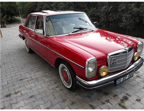 Klasik Mercedes 1975 Model tertemiz