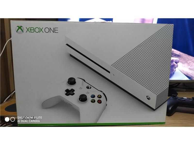 PC takaslı Xbox One S