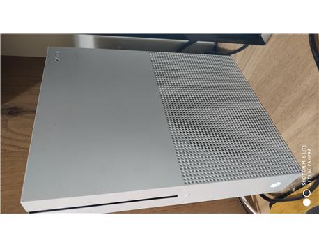 PC takaslı Xbox One S