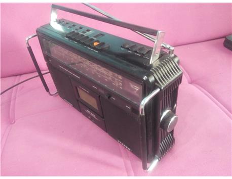 GRUNDIG RR640 Radyo Kasetçalar.