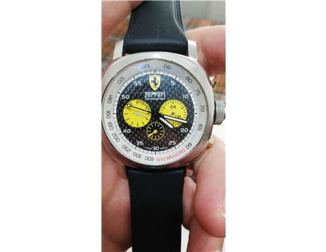 Ferrari panerai kol saati 