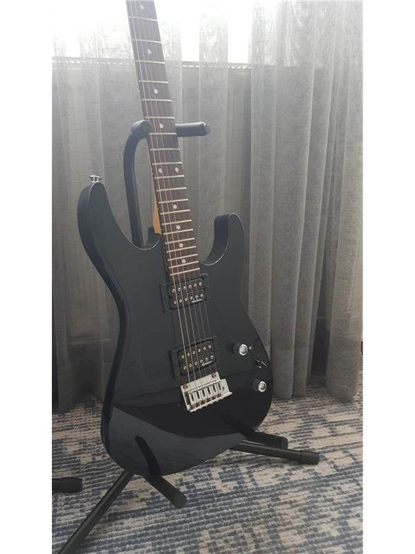 Jackson JS11 Elektro Gitar