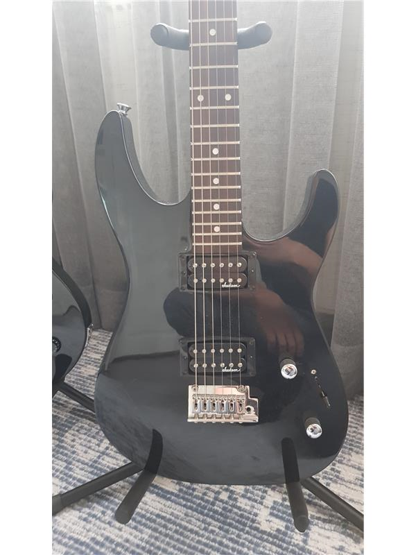 Jackson JS11 Elektro Gitar