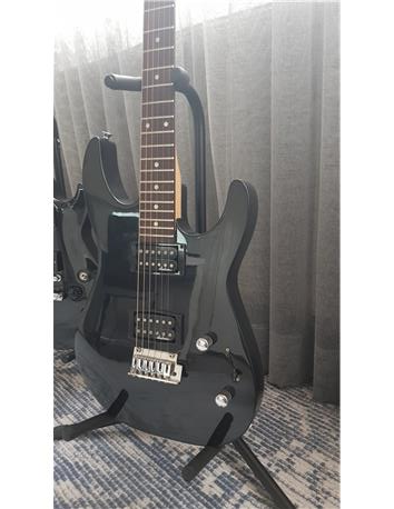 Jackson JS11 Elektro Gitar