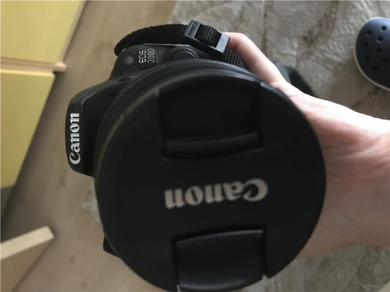 Canon EOS 200D 4 aylık yeni dijital kamera