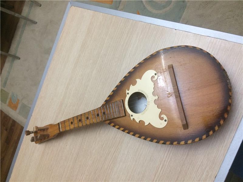 Antika Mandolin