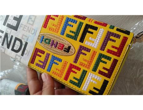 fendi cüzdan