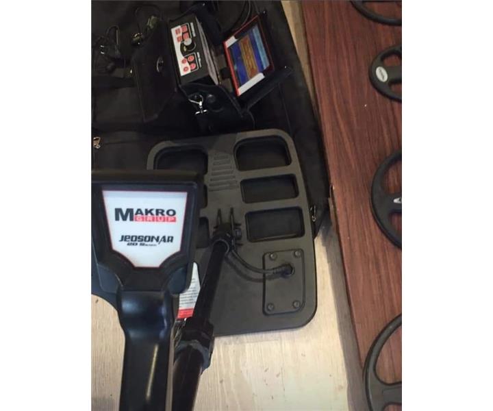 Makro jeosonar 