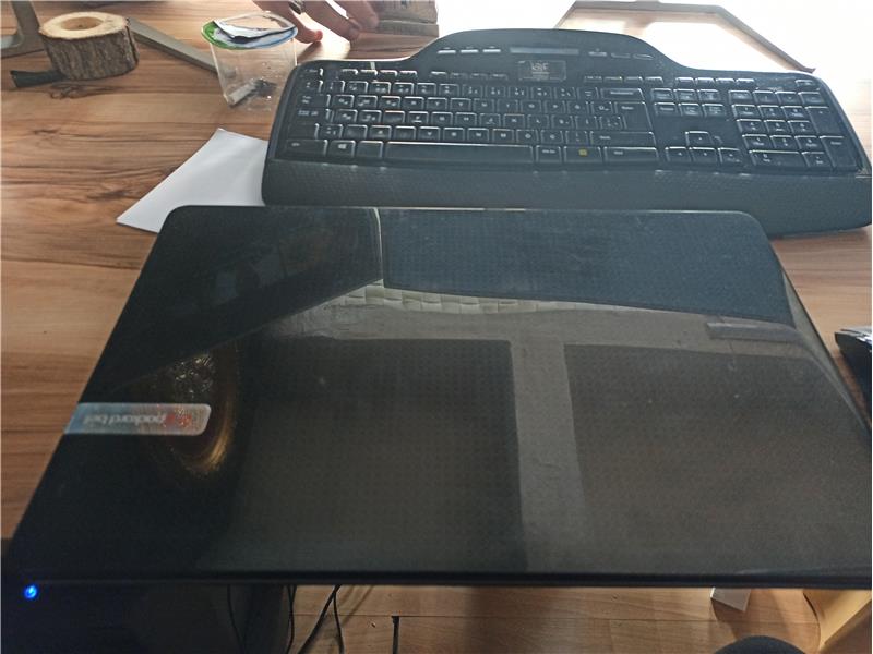 PlayStation 4 takaslı laptop