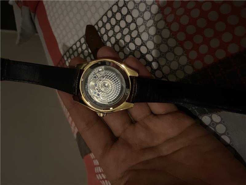 Omega saat