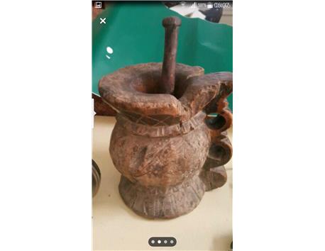 Antika ahşap dibek