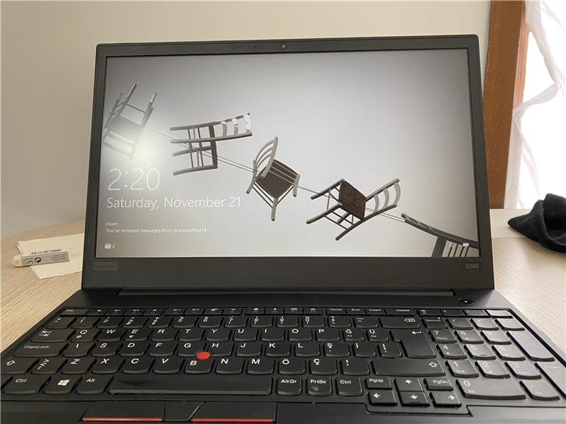 3 aylık Lenovo Thinkpad 2020 model 512gb ssd 16gb ram