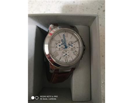 isviçre yapımı orjinal saat piyasa değeri 6800 tl