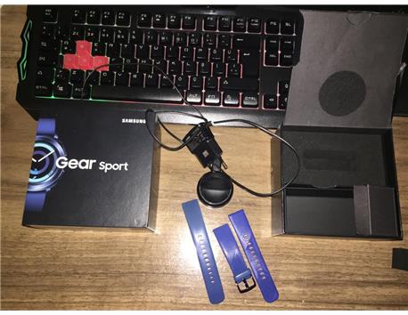 Samsung Gear Sport Çiziksiz,Extra Kayış Ve Ekran Koruyucu
