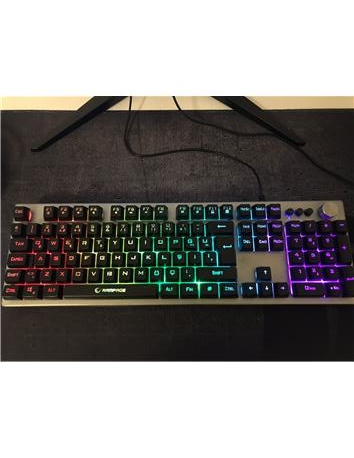 SIFIR Ayarında GAMİNG PC + MONİTÖR (GAMİNG LAPTOP TAKASLI) 