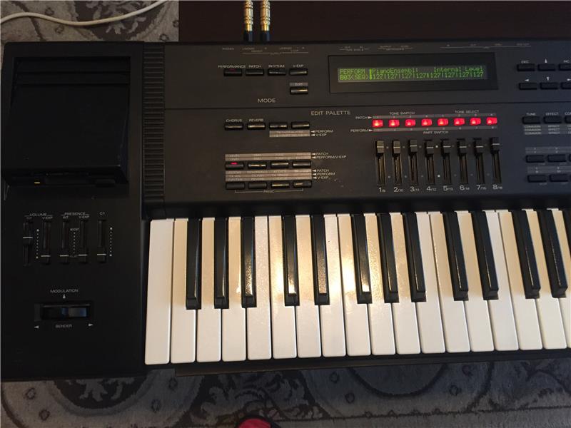 Roland vj 1000