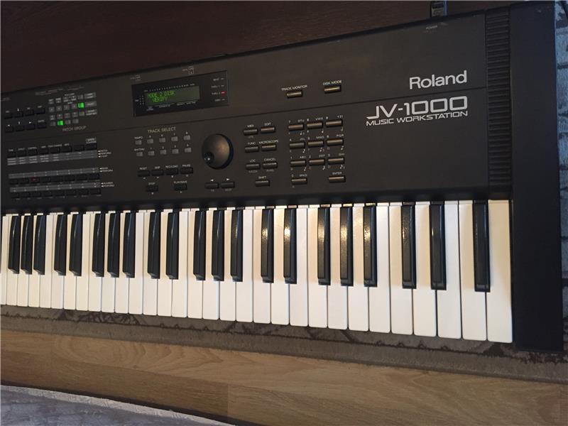 Roland vj 1000