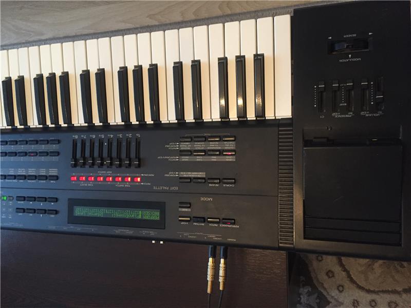 Roland vj 1000