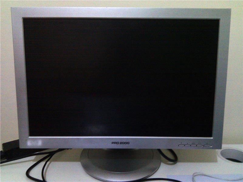 Pro 2000 900W 19´ LCD Monitör