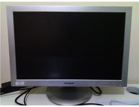 Pro 2000 900W 19´ LCD Monitör