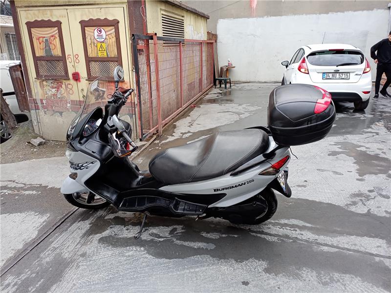 2014 suzuki burgman uh 200