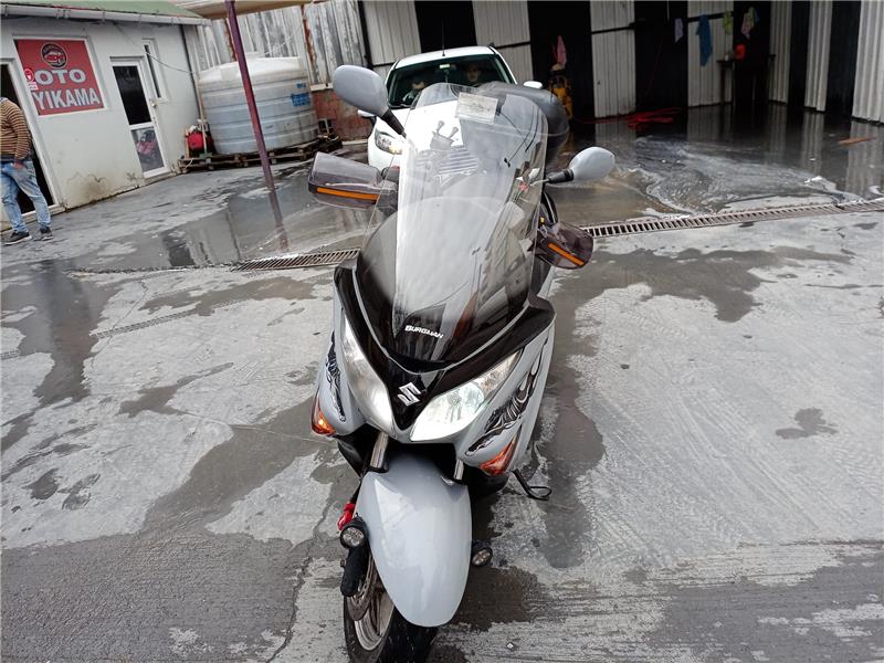 2014 suzuki burgman uh 200