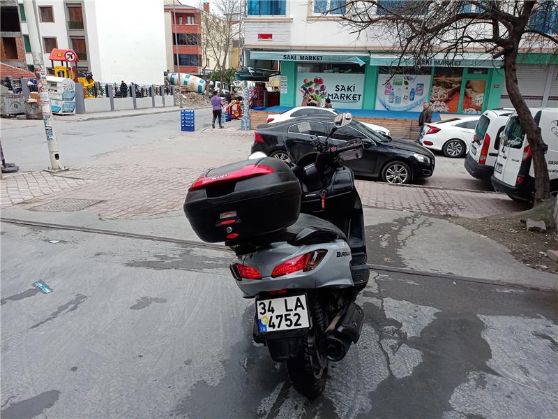 2014 suzuki burgman uh 200