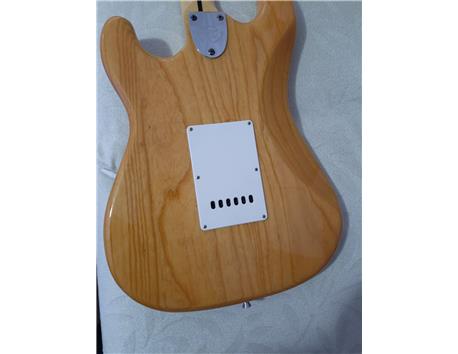 SX Ash .na stratocaster çalınmadı daha..