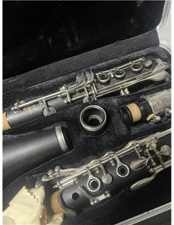 Suziki klarnet öğrenciyim acil satılık