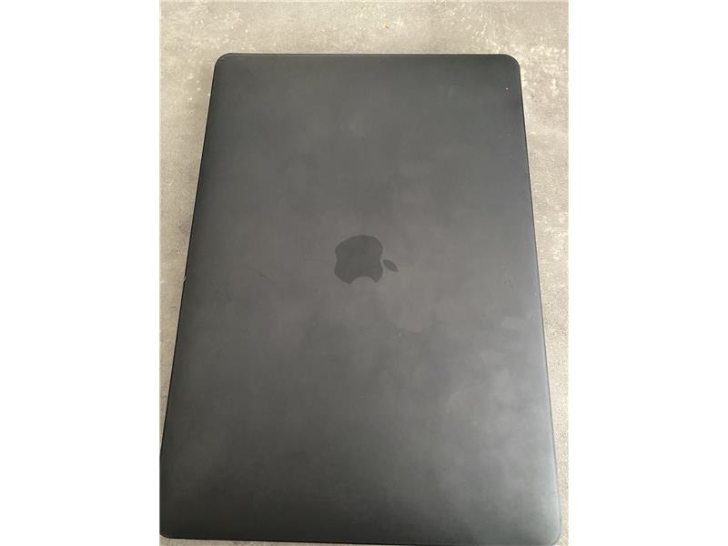 MacBook Air M1 Masaüstü takaslı