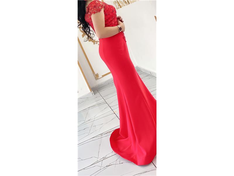 Kırmızı Balık Model Abiye – 1 Kez Giyildi (38 Beden)”