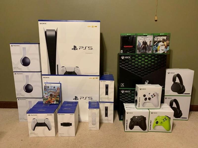 PlayStation 5 konsolu cfi-1200A01 disk sürümü