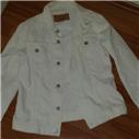 S beden. Beyaz kot ceket 30 tl.