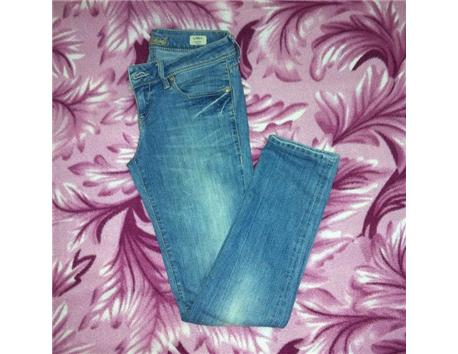 26-32 Mavi marka kot pantolonum 35 tl 