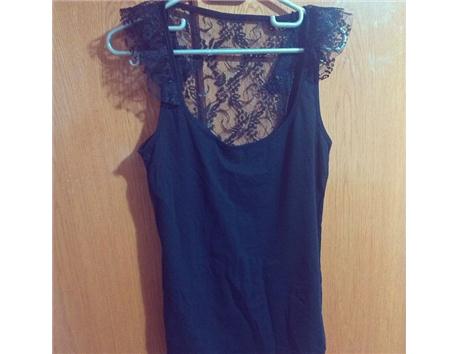 S-m uyumlu dantelli atlet #ikinciel #azkullanilmis 10 tl