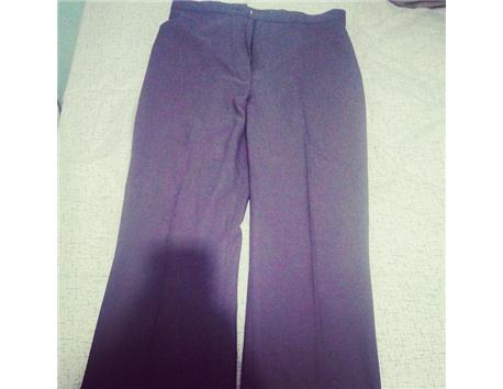 Koyu mor ispanyol paça pantolon 38 bedendir (2-3 kez kullanılmıştır) 15 TL #ikinciel #indirim #ucuz #pantolon #moda #ikinci #el #satılık #temiz #öğrenci #olunca #böyle #oluyor