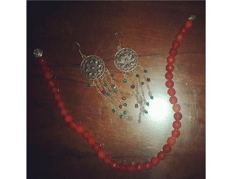 Kiremit rengi boncuk kolye ve sarkik kupe Set fiyat 12 tl #kiremit #boncuk #dizi #kupe #kolye