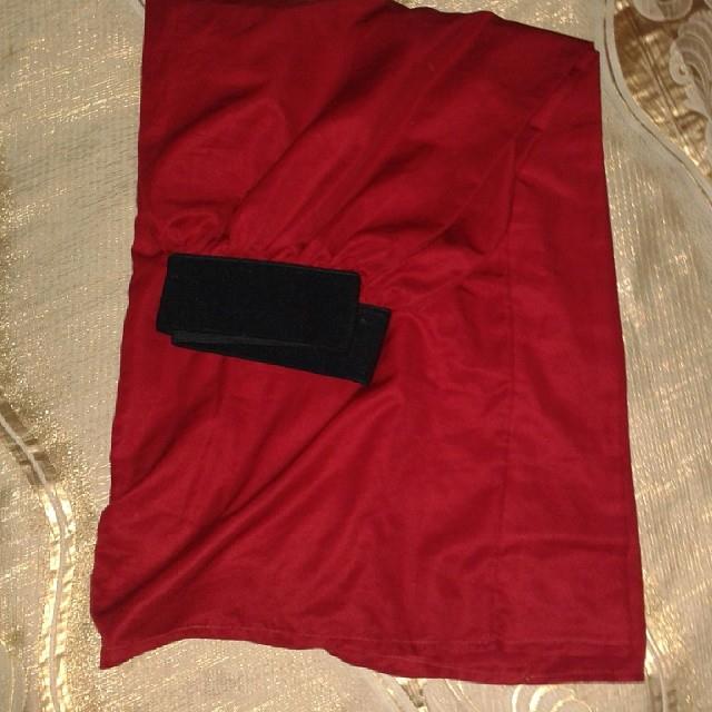 Kırmızı beli laatikli standard beden etek 5 tl :)