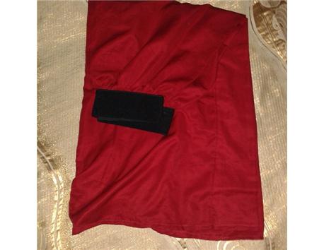 Kırmızı beli laatikli standard beden etek 5 tl :)