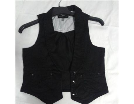 M beden siyah bolero yelek.sadece 10 tl. #ikinciel #yelek #ucuz