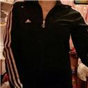 Adidas ust sıfır hic giyinemedim 50 tldir :)) nakitte yardimci olurum
